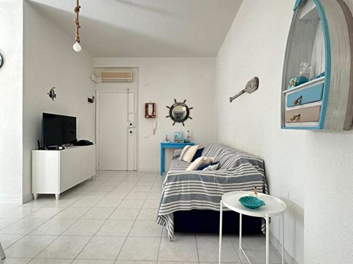 Appartamento trilocale in affitto in VIALE MAIELLA, Centro, Francavilla al Mare