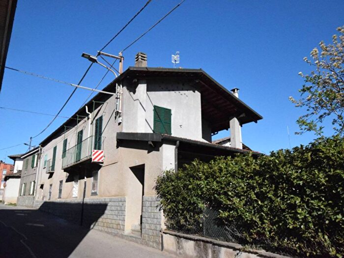 Appartamento quadrilocale in affitto in Via ai Vola, Airali, Luserna San Giovanni