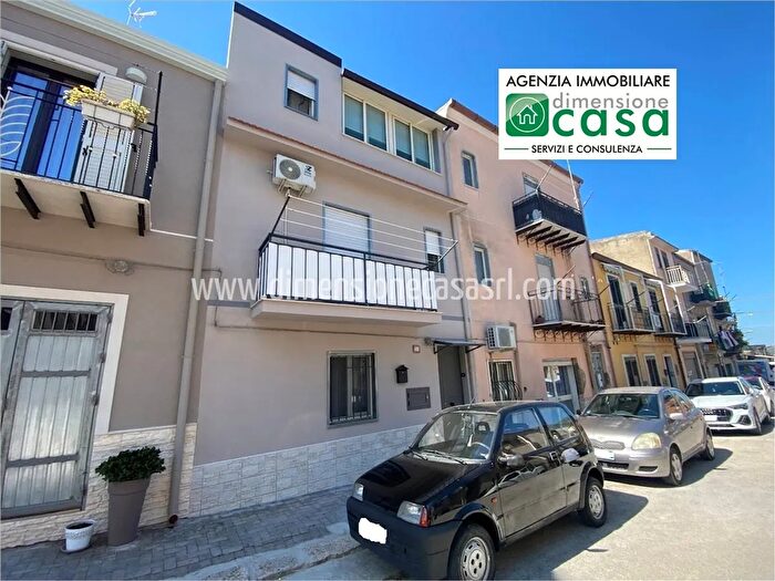 Casa quadrilocale in vendita in Via Nuova, San Cataldo