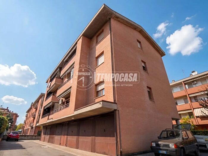 Appartamento trilocale in vendita in Via Cornadura, Vignola