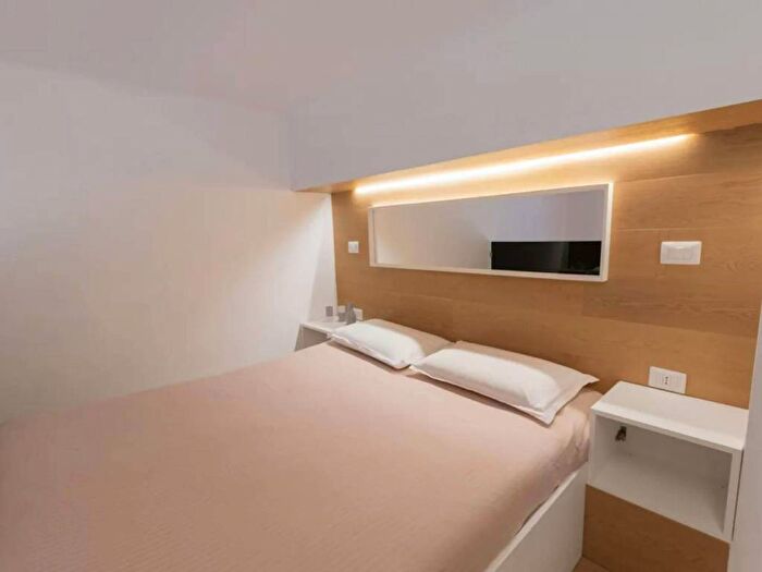 Appartamento trilocale in affitto in Via Giuseppe Giusti, Paolo Sarpi, Milano