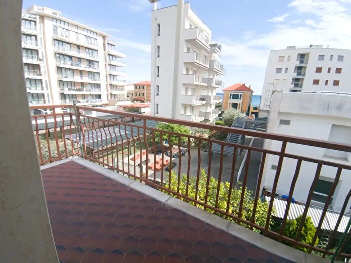 Appartamento bilocale in vendita in Viale della Repubblica, Pietra Ligure