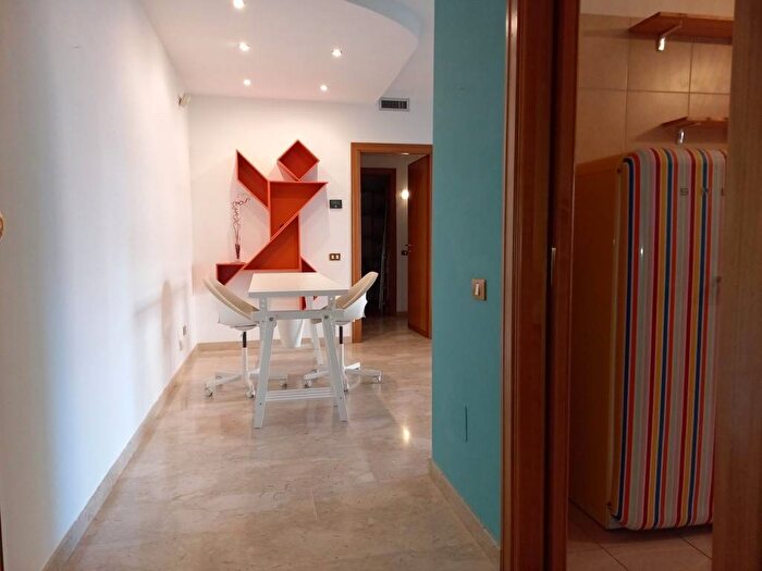 Appartamento bilocale in affitto in Via Calcutta, Torrino, Roma