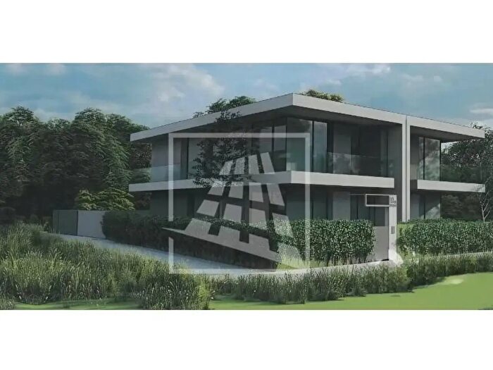 Casa con 7 locali in vendita in Via Alessandro Tassoni Snc, Reggio Emilia