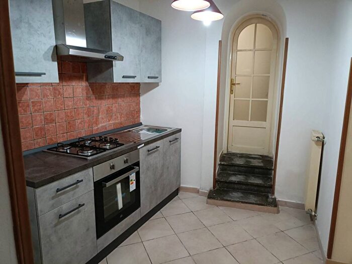 Appartamento bilocale in affitto in Via Porta Murata, Sacrario Piazza della Rocca, Viterbo