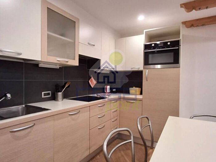 Appartamento trilocale in affitto in Via Bonora, Centro, Cavalese