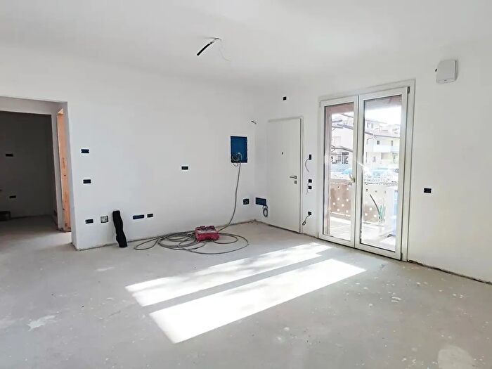 Appartamento trilocale in vendita in Viale Mediterraneo, Chioggia