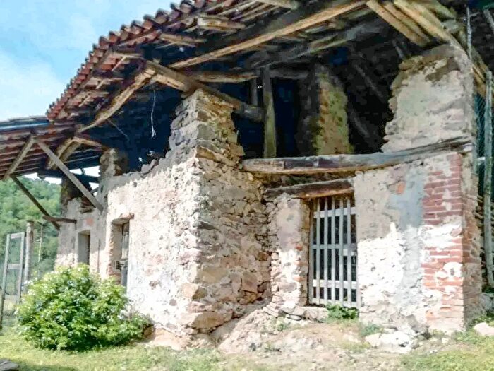 Casa bilocale in vendita in Frazione Bertolotto, Grignasco