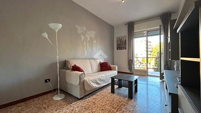 Appartamento trilocale in vendita in Via Castellamonte, Banchette