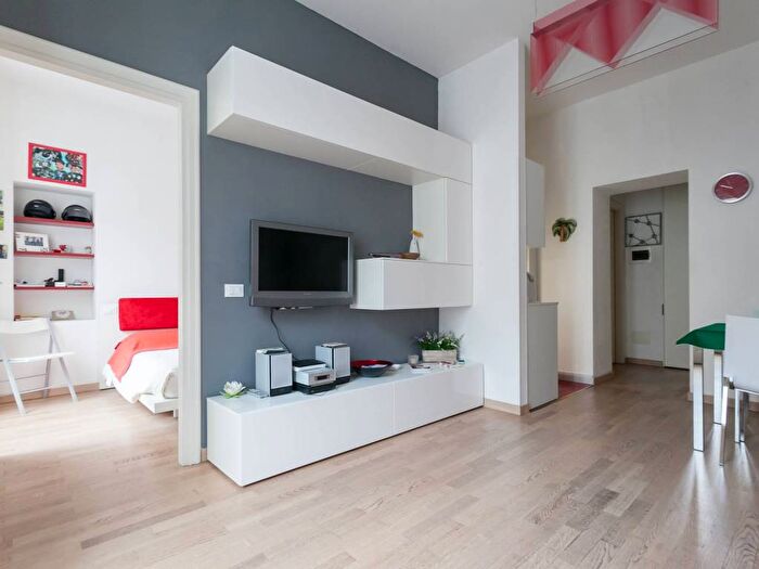 Appartamento bilocale in affitto in Via Luigi Settembrini, Buenos Aires, Milano