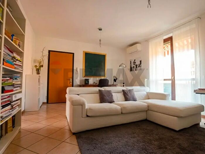 Appartamento trilocale in vendita in Via Enzo Ferarri, Castelnuovo Del Garda