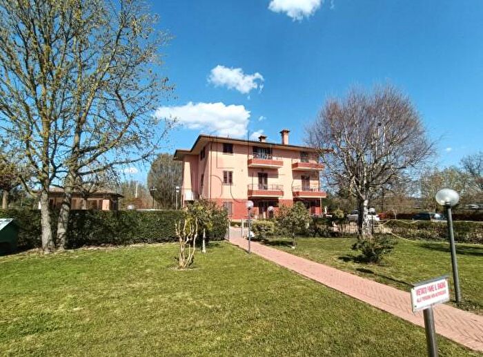 Appartamento con 6 locali in vendita in Viale Romagna, Citta Di Castello