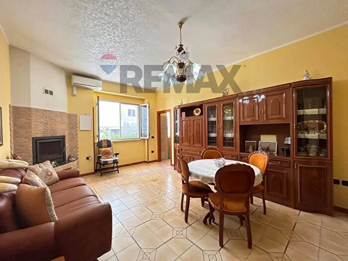 Appartamento con 5 locali in vendita in Via Saragat, Vieste