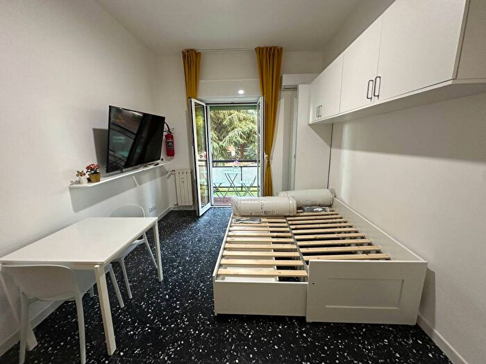 Appartamento monolocale in affitto in Via Marco d'Agrate, Corvetto, Milano