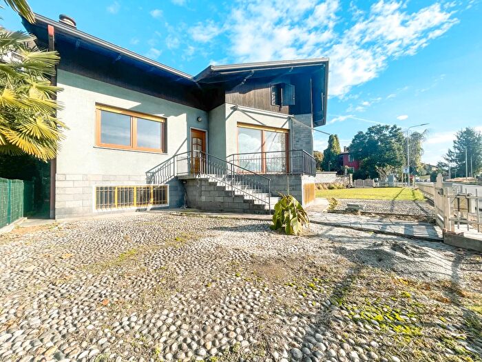 Casa con 5 locali in vendita in Via Paolo Troubetzokoy, Verbania