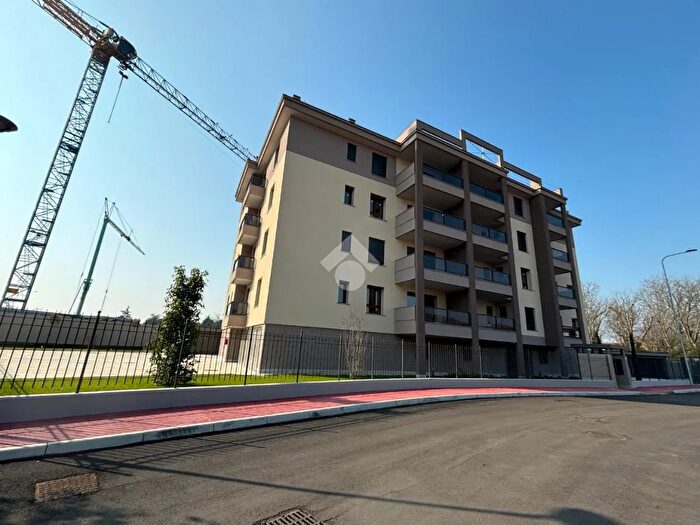 Appartamento trilocale in vendita in Via Silvio Pellico, Corbetta