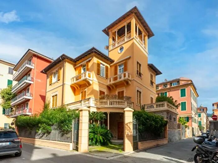 Appartamento quadrilocale in vendita in Via Gerolamo Filippini, Chiavari