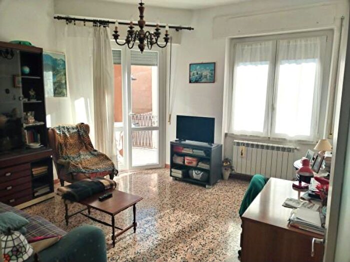 Appartamento trilocale in vendita in Via Rebocco, La Spezia