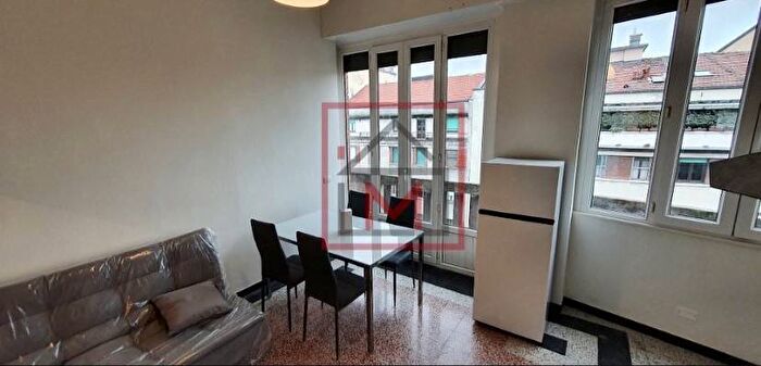 Appartamento bilocale in affitto in Piazza Giuseppe Grandi, Plebisciti Susa, Milano