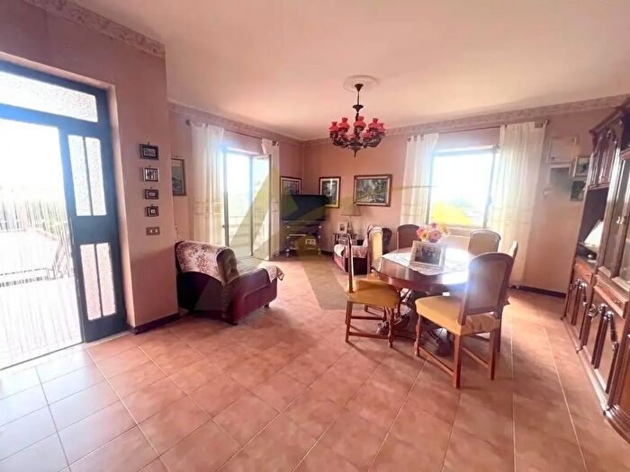 Casa quadrilocale in vendita in Velletri