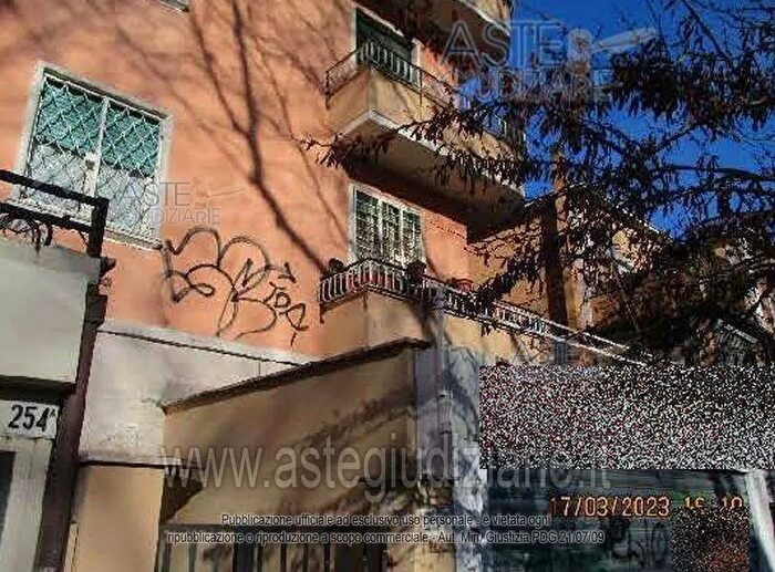 Appartamento trilocale in vendita in Circonvallazione Gianicolense, Roma