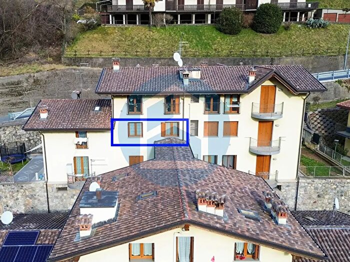 Appartamento bilocale in vendita in Via Lorenzetti, Angolo Terme