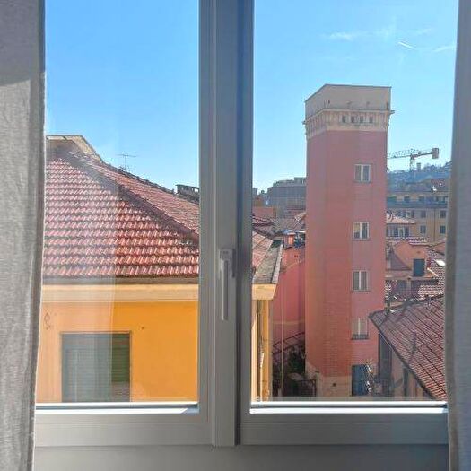 Appartamento bilocale in affitto in Corso Italia, Centro Storico, Rapallo