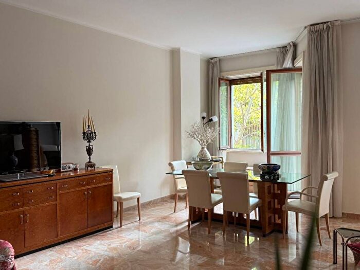 Appartamento con 5 locali in affitto in Viale Piave, Piave Tricolore, Milano