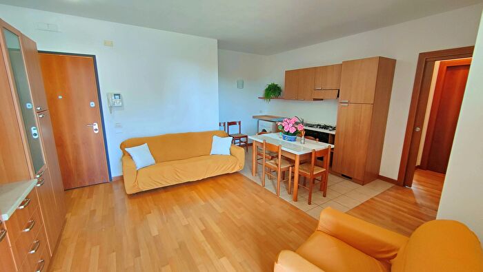 Appartamento trilocale in vendita in Via Ponchini, Castelfranco Veneto