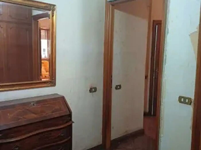 Appartamento trilocale in vendita in Roma