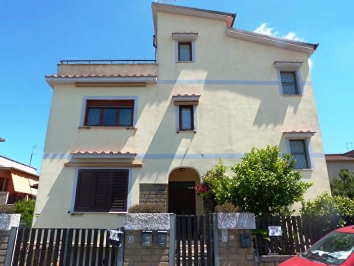 Appartamento quadrilocale in vendita in Roma