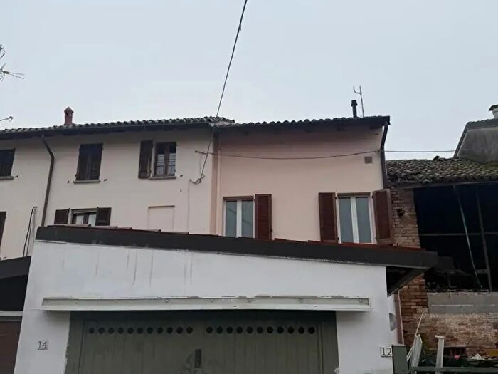 Casa trilocale in vendita in Via Sandi, Lungavilla