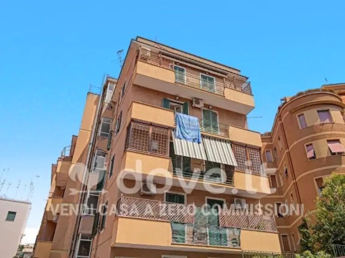 Appartamento bilocale in vendita in Via Francesco Datini, Roma