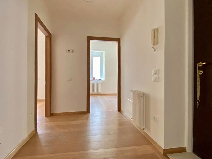 Appartamento trilocale in vendita in Via Fantoni, Vicenza