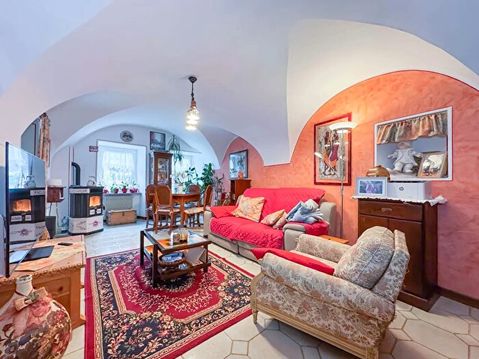 Appartamento con 10 locali in vendita in Via Francesco Antonio Berera, Dimaro Folgarida