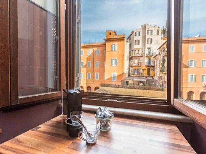 Appartamento monolocale in affitto in Via Vittoria, Roma