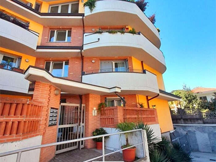 Appartamento bilocale in affitto in Via Cherubini, Olgiate Olona