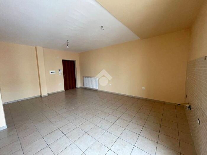 Appartamento trilocale in affitto in Via Casilina, Centro, Piedimonte San Germano