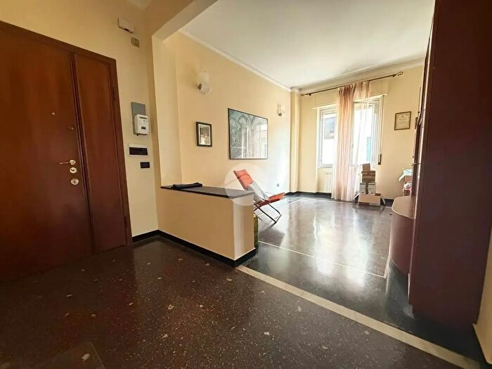 Appartamento quadrilocale in vendita in Via Aldo Manuzio, Genova