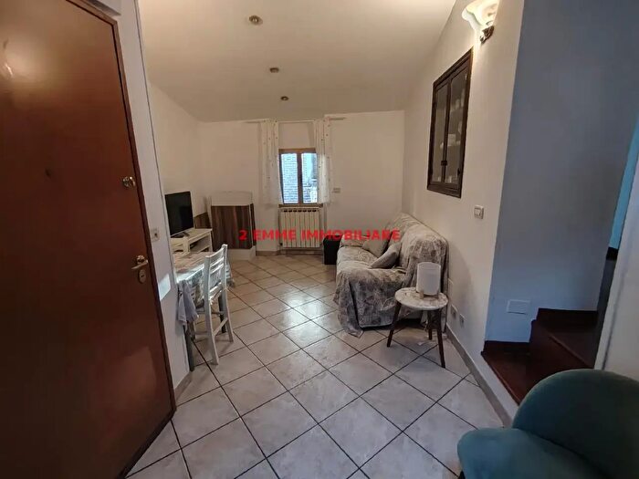 Appartamento quadrilocale in vendita in Rua Paolino da Ascoli, Ascoli Piceno