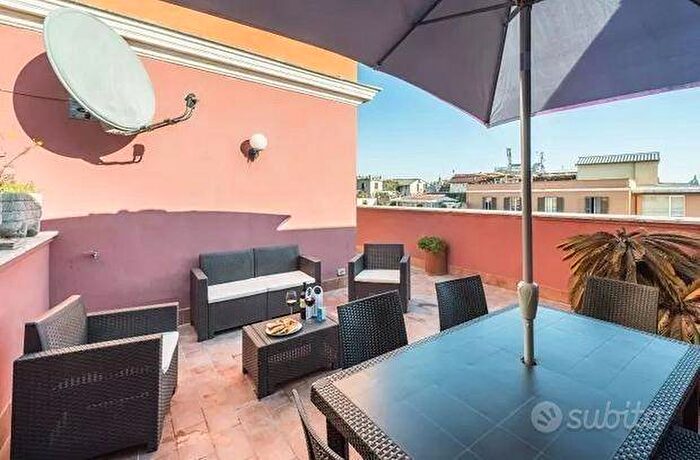 Appartamento quadrilocale in affitto in Via Nazionale, Repubblica, Roma