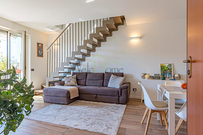 Appartamento trilocale in vendita in Via Raffaello Sanzio, Tavernerio