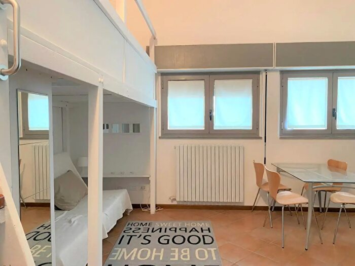 Appartamento monolocale in affitto in Via Monti Sabini, Milano