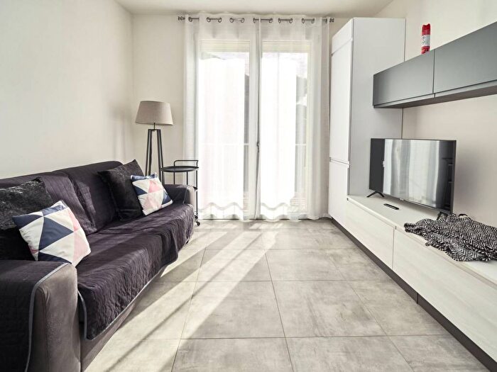 Appartamento quadrilocale in affitto in Viale Guglielmo Oberdan, Milano Marittima, Cervia