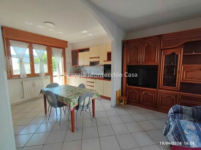 Appartamento trilocale in vendita in Strada Casella, Tavullia