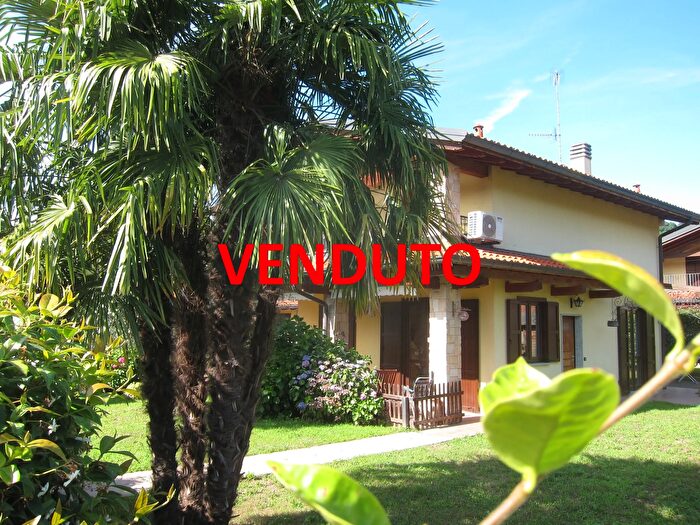 Casa in vendita in Travedona Travedona Monate Varese Lombardia Italia, Travedona Monate