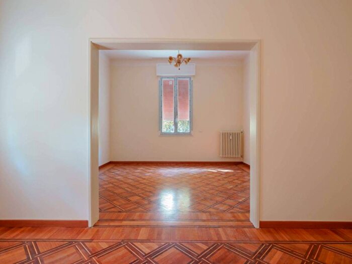 Appartamento con 5 locali in affitto in Via Loderingo degli Andalò, Castiglione Tribunale, Bologna