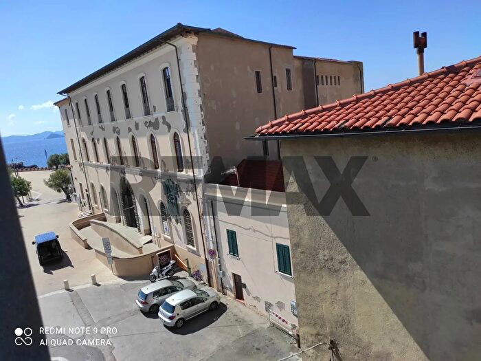 Appartamento trilocale in vendita in Piombino