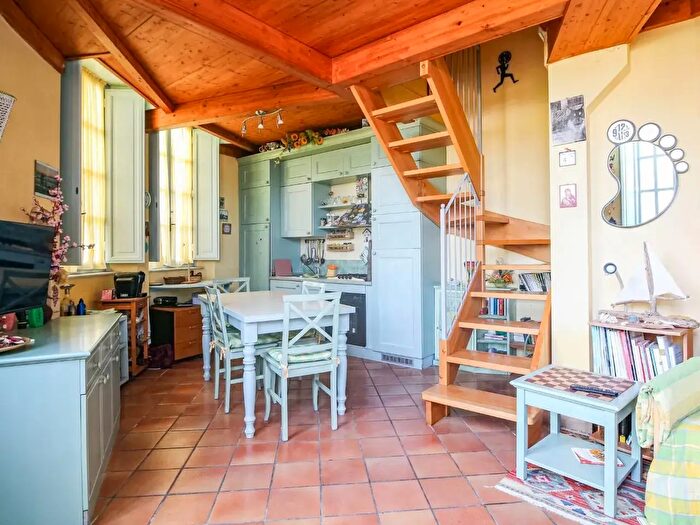 Appartamento trilocale in vendita in Pisa