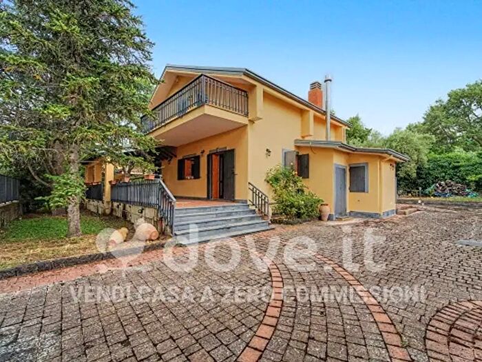 Casa con 5 locali in vendita in Via dei Cugini, Ragalna